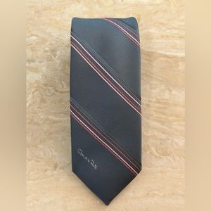 Vintage Oscar de la Renta tie